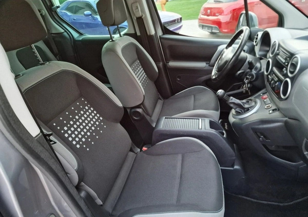 Citroen Berlingo cena 46800 przebieg: 143448, rok produkcji 2016 z Radzionków małe 254